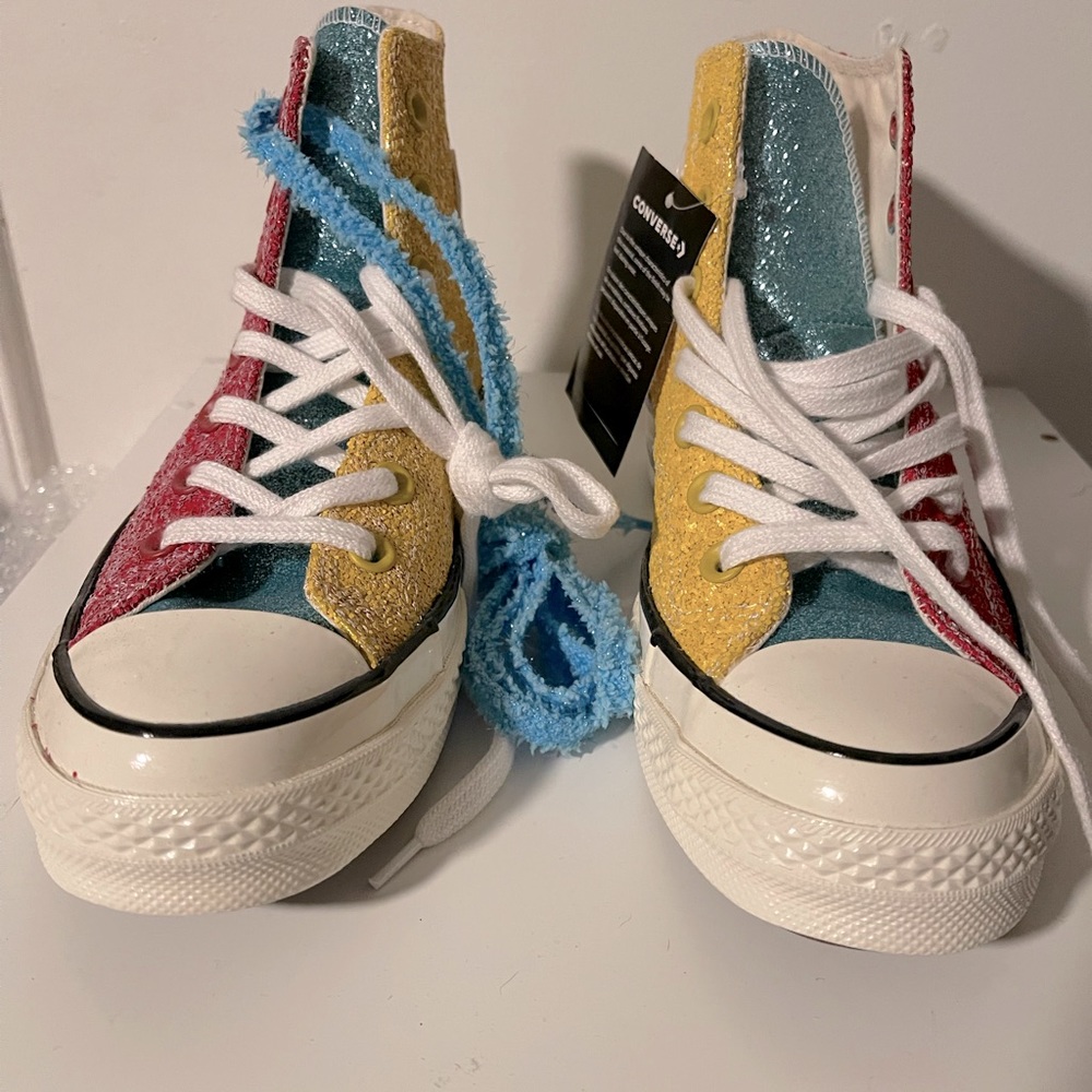 Converse Chuck Taylor glitter sneakers brand new women’s 8 men’s 6